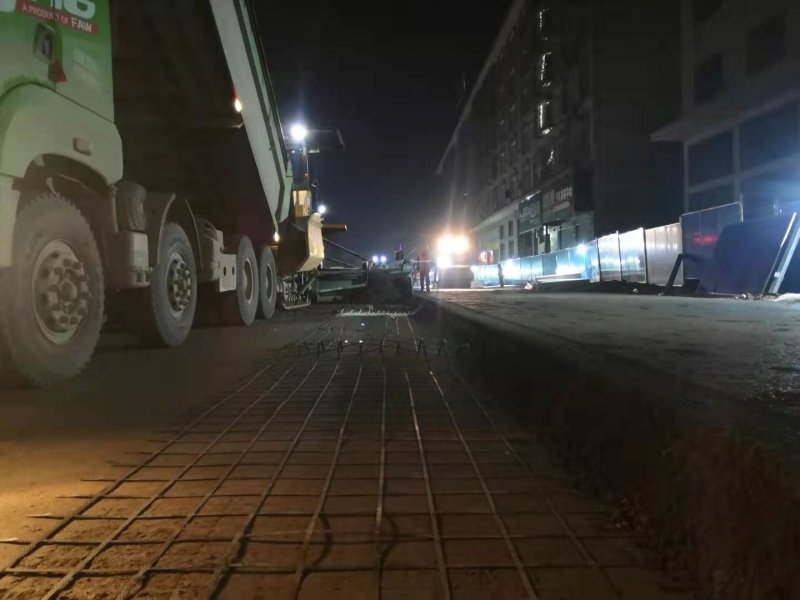 慈利县城排水防涝综合建设项目的水稳层、路面施工项目